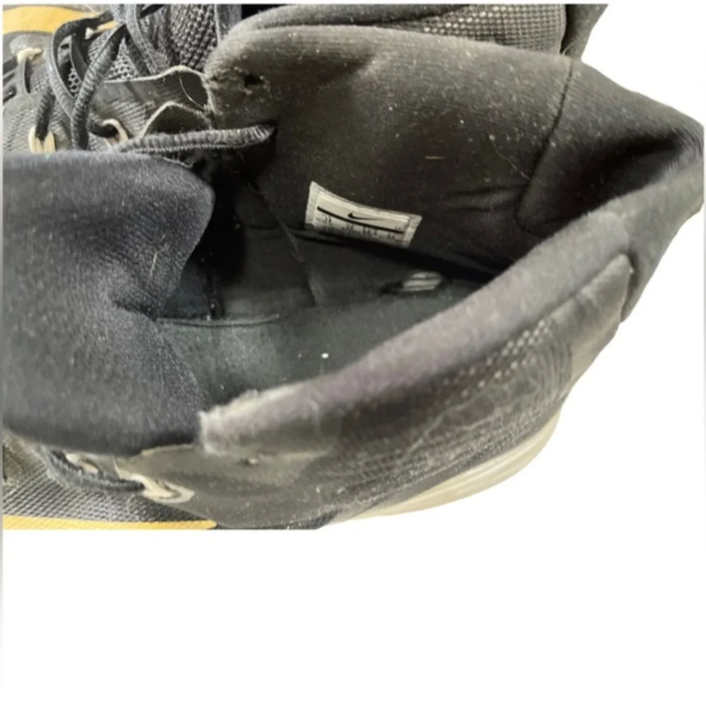 Nike‎ Air Max Audacity 2016 Black Gold size 14